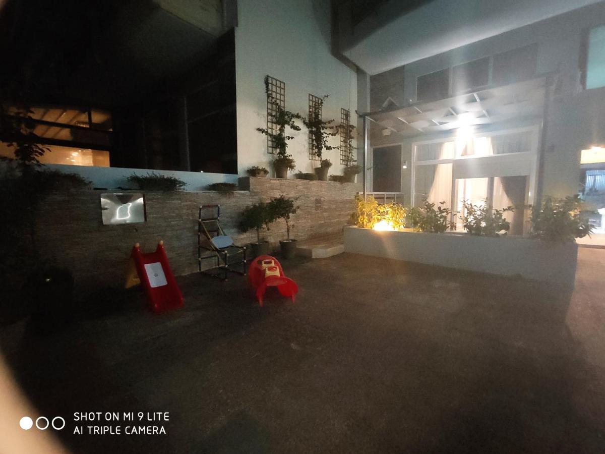 Kamares Suites Nea Kallikrateia Εξωτερικό φωτογραφία